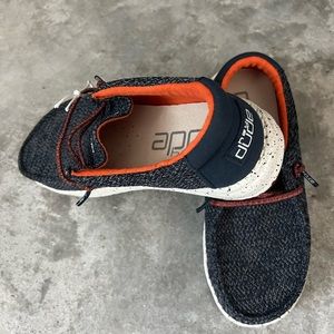 Hey dudes Wally youth sock ocean blue size 12 NEW